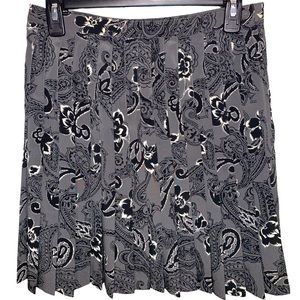 EXPRESS VINTAGE 90s Marque Déposée Gray Floral Paisley Pleated Tennis Mini Skirt
